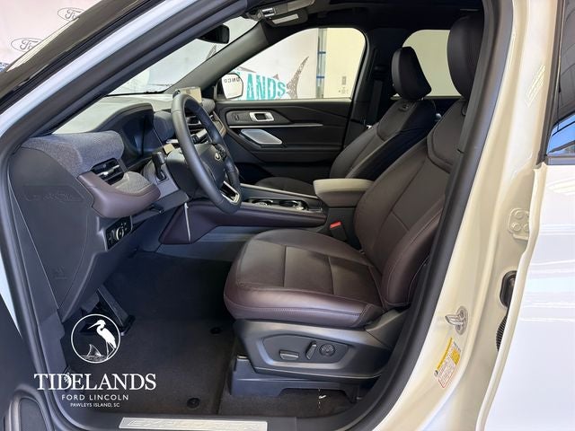 2027 Ford Explorer 4-Door 4DR RWD PLTNM