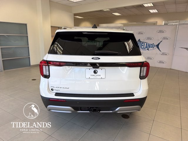 2027 Ford Explorer 4-Door 4DR RWD PLTNM