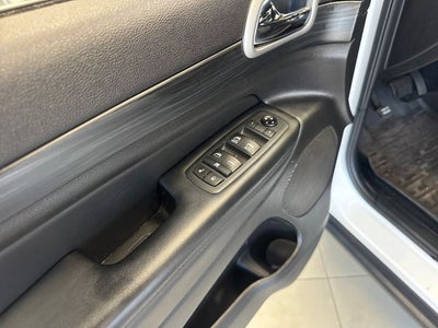 2020 Jeep Grand Cherokee Laredo E
