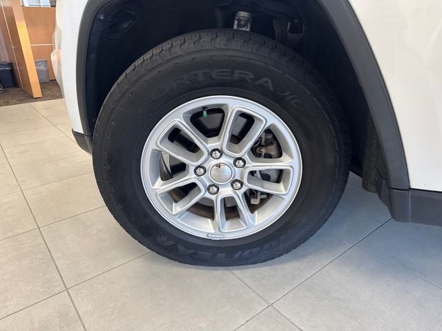 2020 Jeep Grand Cherokee Laredo E