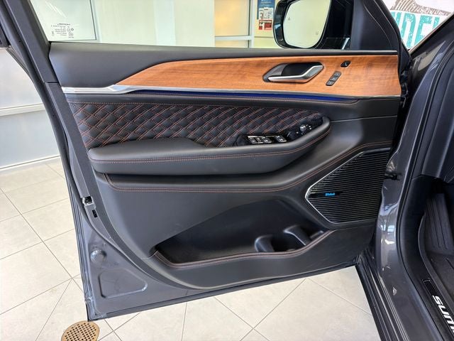 2025 Jeep Grand Cherokee Summit Reserve