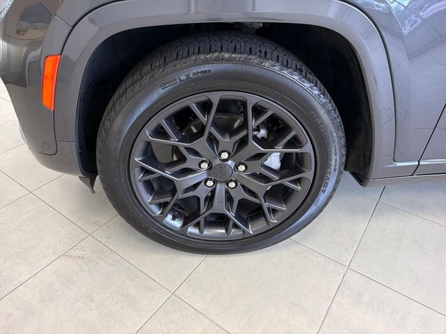 2025 Jeep Grand Cherokee Summit Reserve
