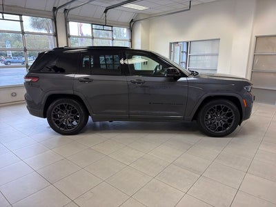 2025 Jeep Grand Cherokee Summit Reserve