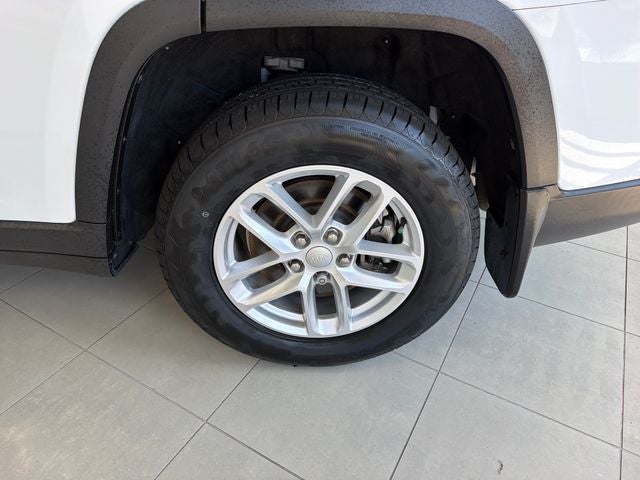 2021 Jeep Grand Cherokee L Laredo