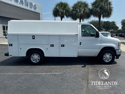 2024 Ford E-350SD Base Cutaway