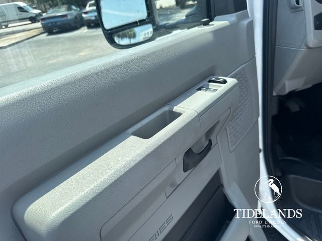 2024 Ford E-350SD Base Cutaway