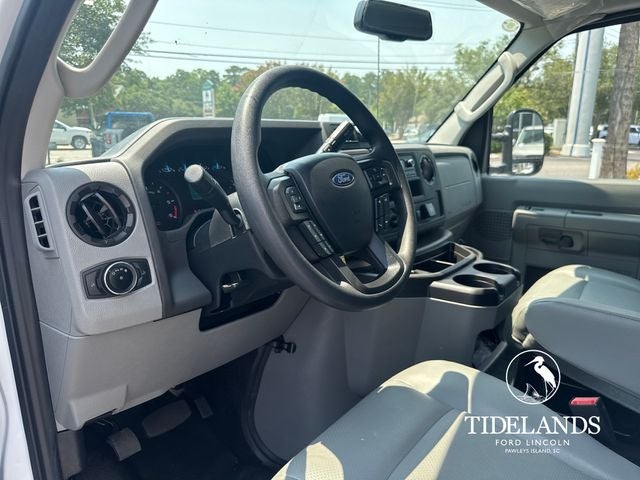 2024 Ford E-350SD Base Cutaway