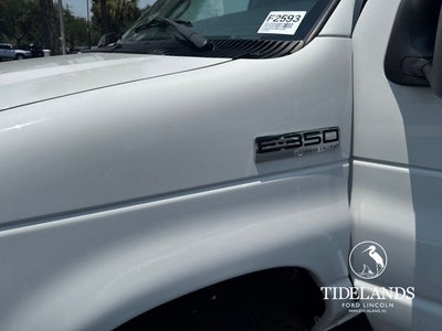 2024 Ford E-350SD Base Cutaway