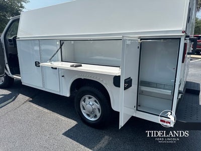2024 Ford E-350SD Base Cutaway