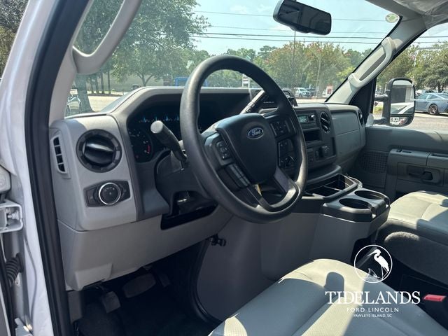 2024 Ford E-350SD Base Cutaway