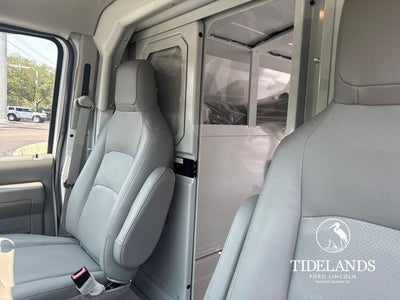 2024 Ford E-350SD Base Cutaway