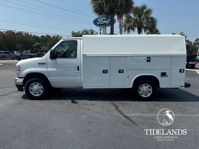 2024 Ford E-350SD Base Cutaway