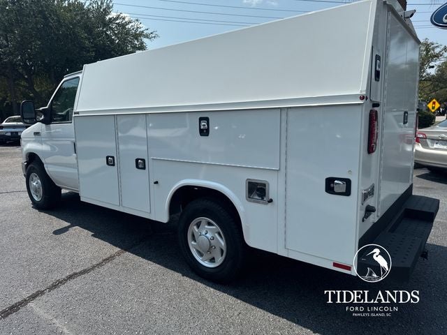 2024 Ford E-350SD Base Cutaway