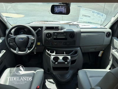 2027 Ford Econoline Cutaway E-450 DRW
