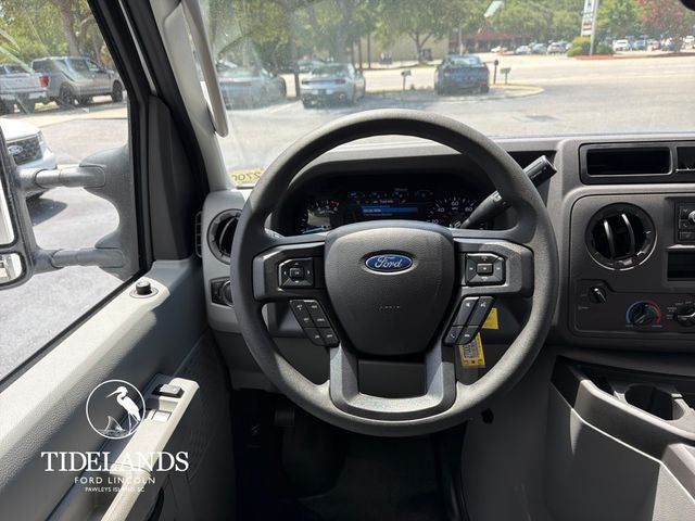 2027 Ford Econoline Cutaway E-450 DRW
