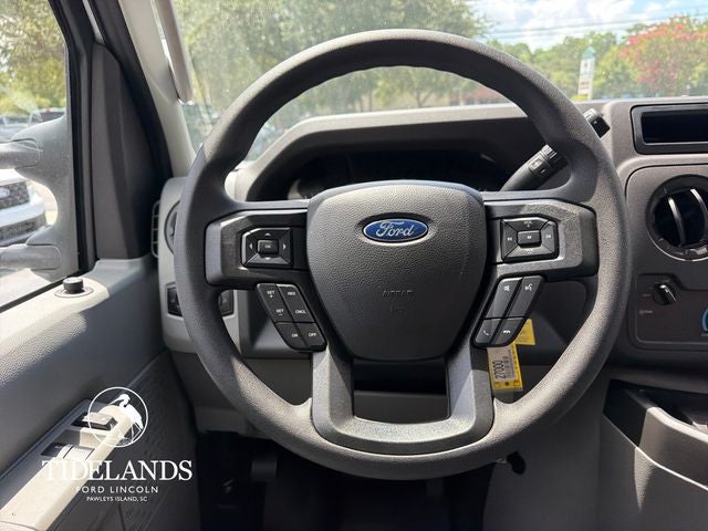 2027 Ford Econoline Cutaway E-450 DRW
