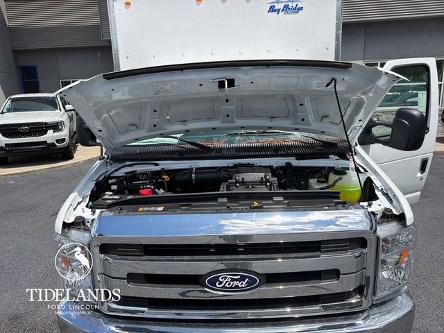 2027 Ford Econoline Cutaway E-450 DRW