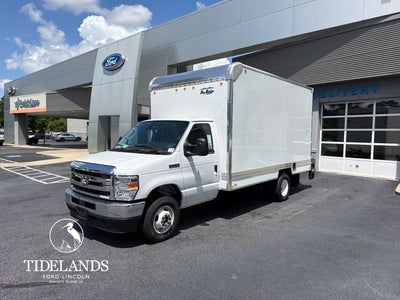 2027 Ford Econoline Cutaway E-450 DRW