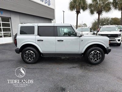 2026 Ford Bronco Outer Banks®