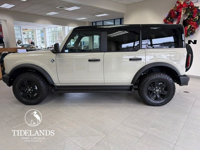 2025 Ford Bronco Outer Banks®