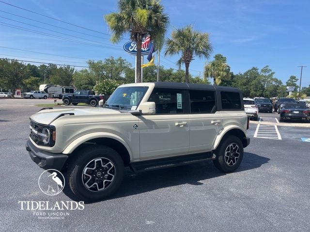 2025 Ford Bronco Outer Banks®