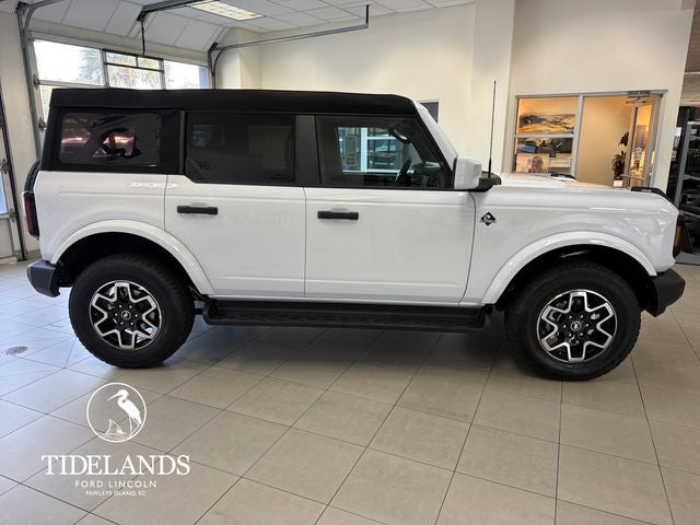 2026 Ford Bronco Outer Banks®