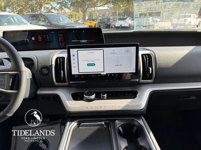 2026 Ford Expedition Active