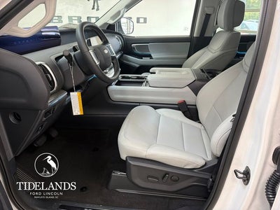 2027 Ford Expedition Platinum