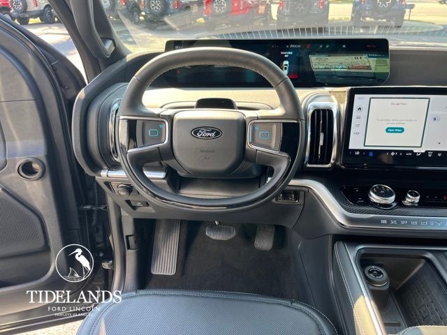2025 Ford Expedition Platinum®