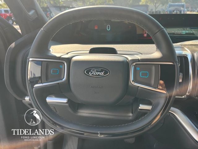 2025 Ford Expedition Platinum®