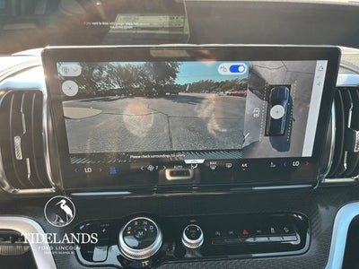 2025 Ford Expedition Platinum®