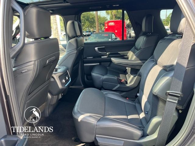 2025 Ford Expedition Platinum®