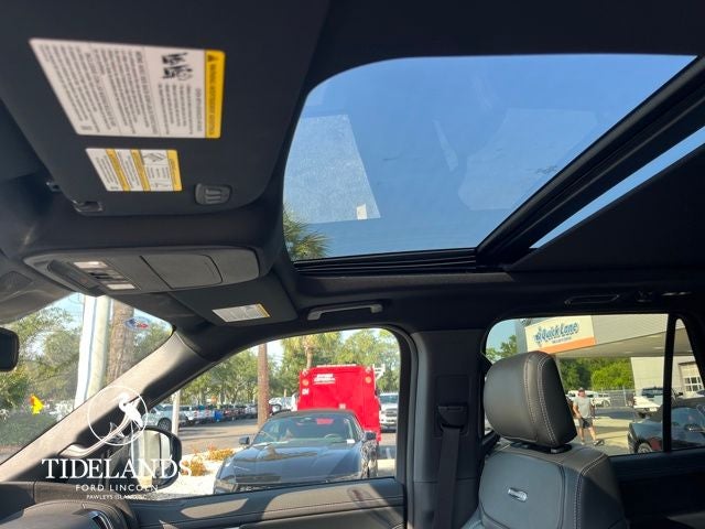 2025 Ford Expedition Platinum®