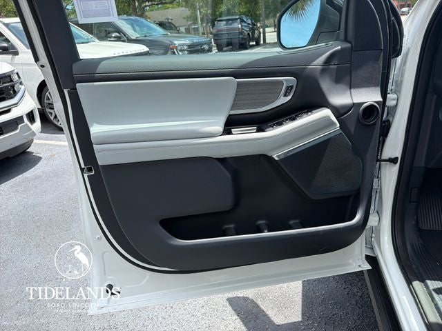 2026 Ford Expedition Platinum®