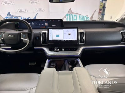 2025 Ford Expedition Platinum