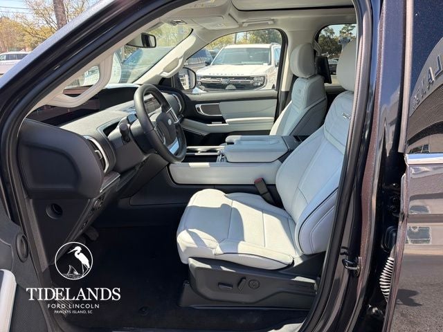 2026 Ford Expedition Platinum®