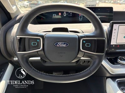 2026 Ford Expedition Platinum®