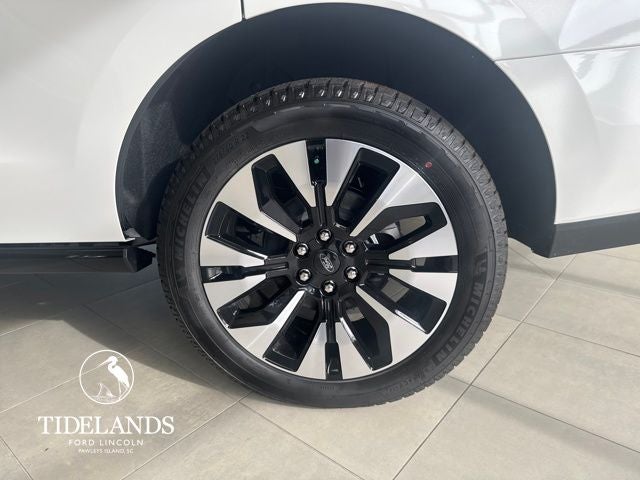 2025 Ford Expedition Platinum®