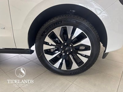 2025 Ford Expedition Platinum®