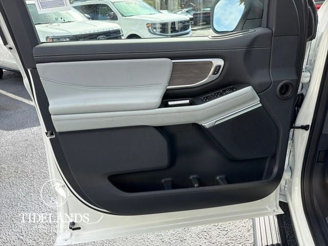 2026 Ford Expedition Platinum®