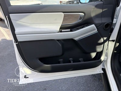 2026 Ford Expedition Platinum®