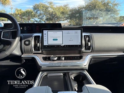 2026 Ford Expedition Platinum®