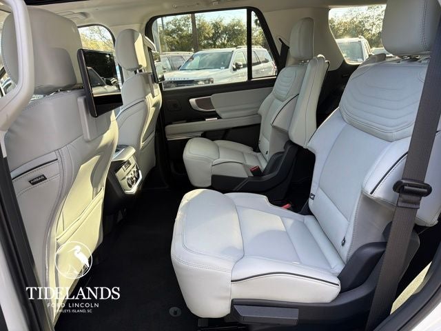 2026 Ford Expedition Platinum®