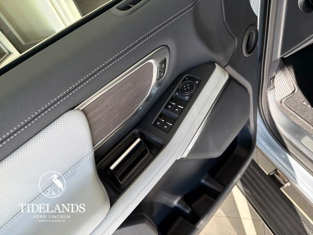 2026 Ford Expedition Platinum®