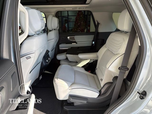 2026 Ford Expedition Platinum®