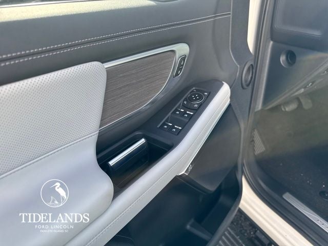 2026 Ford Expedition Platinum®