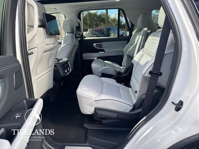 2026 Ford Expedition Platinum®