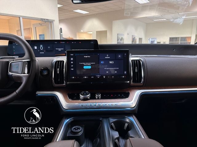2027 Ford Expedition King Ranch®