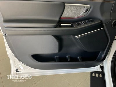 2025 Ford Expedition TREMOR®