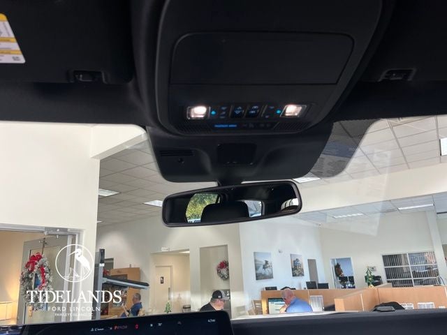 2025 Ford Expedition TREMOR®